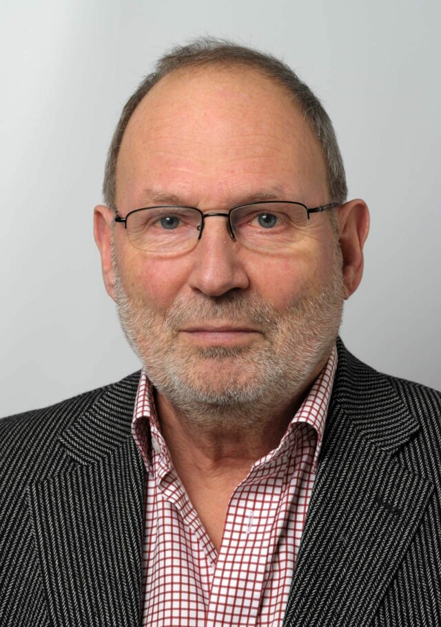 FORSKER PÅ KAFFE: Dag Thelle er seniorprofessor i epidemiologi og har blant annet forsket på kaffe og helse. Foto: Universitetet i Oslo FORSKER PÅ KAFFE: Dag Thelle er seniorprofessor i epidemiologi og har blant annet forsket på kaffe og helse. Foto: Universitetet i Oslo